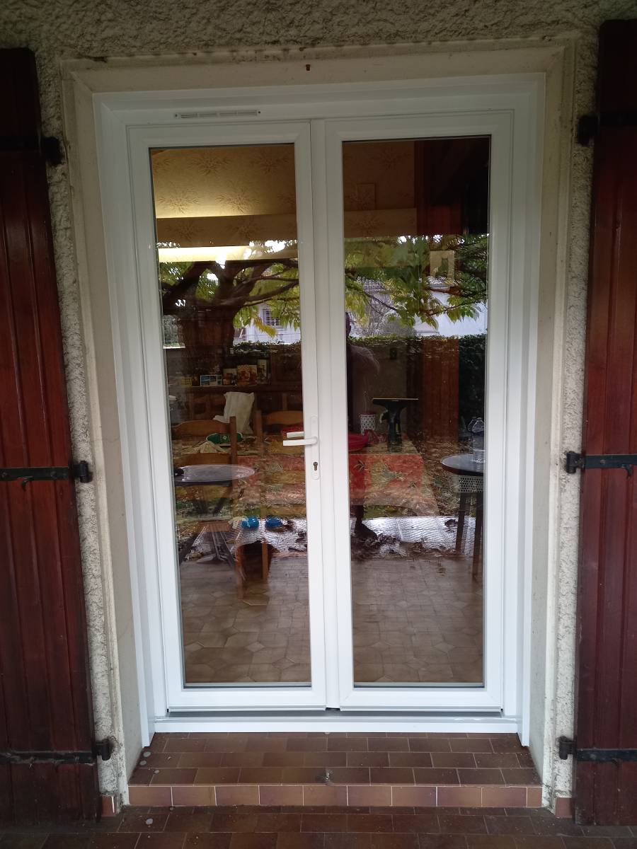 Installation fenêtre sur mesure Haute-Garonne