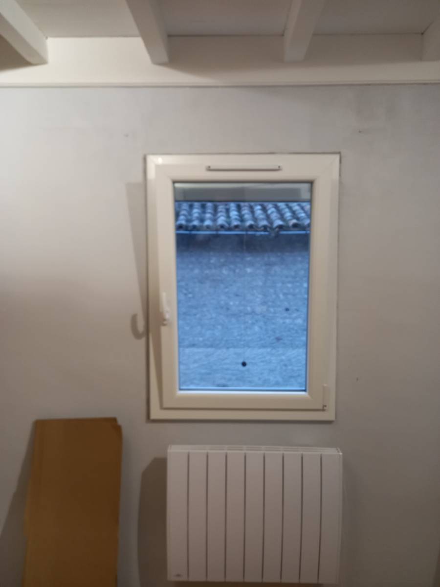 Fenêtre sur mesure avec oscillo-battant à Cazères dans le 31