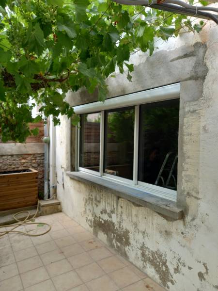 Pose d'un volet roulant en Aluminium du fabricant PROFALUX sur la région Toulousaine
