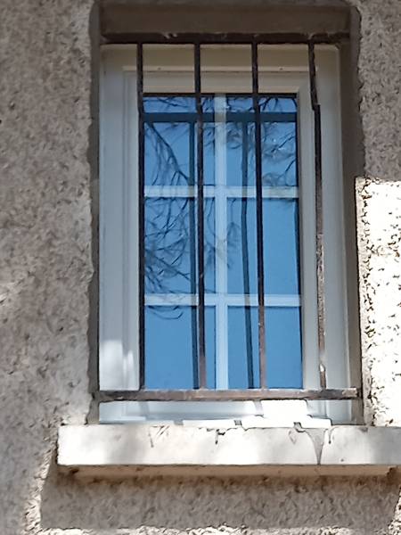 Fenêtre en sur mesure avec des petits bois intégré sur la commune Deyme en Haute Garonne