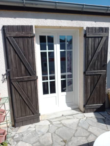 Remplacement de volets battants en bois sur la commune de Fonsorbes