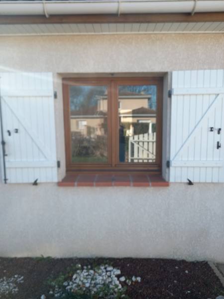 Usure du temps : Des menuiseries qui avaient fait leur temps. Place au renouveau !