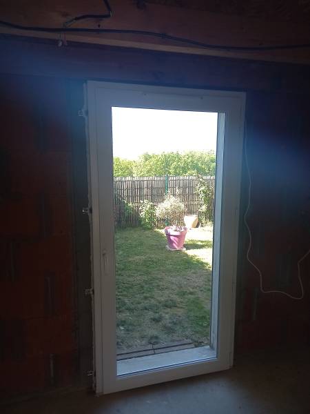 Pose en neuf porte fenêtre sur Saint-Jean