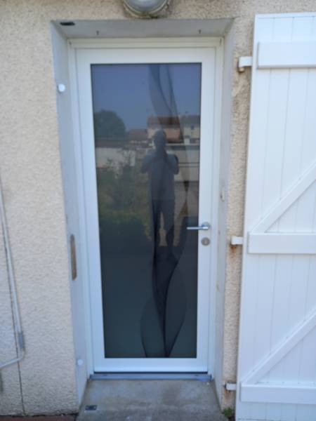 Pose en dépose totale porte Méo à Frouzins