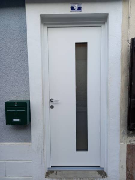 Pose porte d'entrée sur mesure en Aluminium sur Cazères