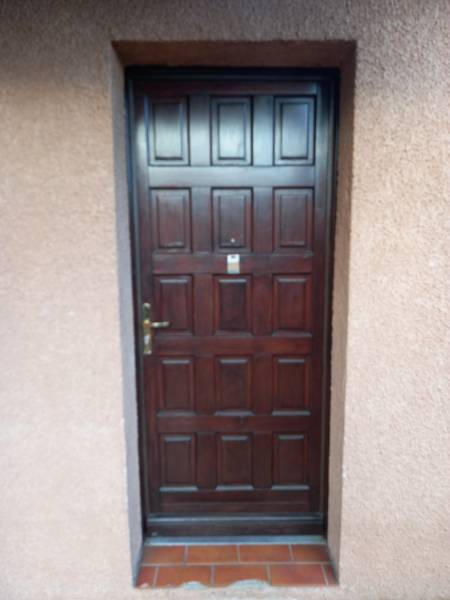 Remplacement de porte d'entrée ancienne sur Toulouse