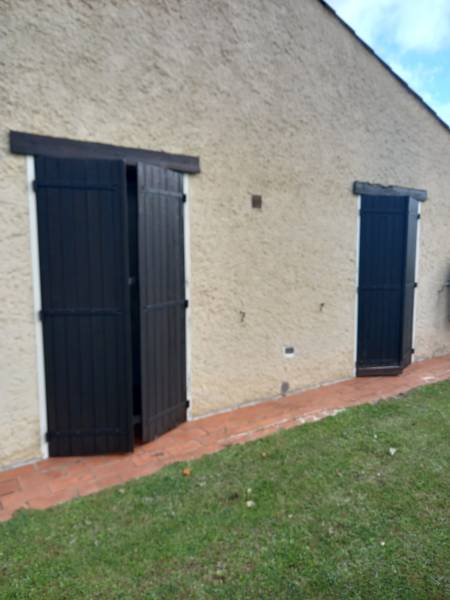Remplacement d'ancien volet en bois sur la commune de Tournefeuille