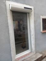 Pose en rénovation porte fenêtre PVC blanc à Cazères